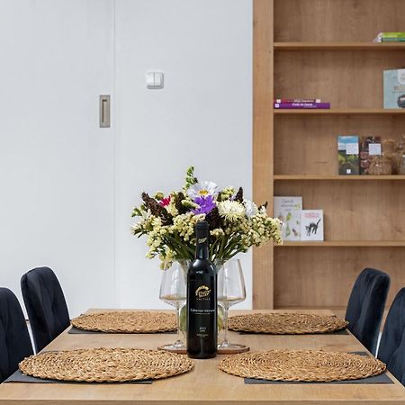 Apartmany Stastny Sklep Valtice Bagian luar foto